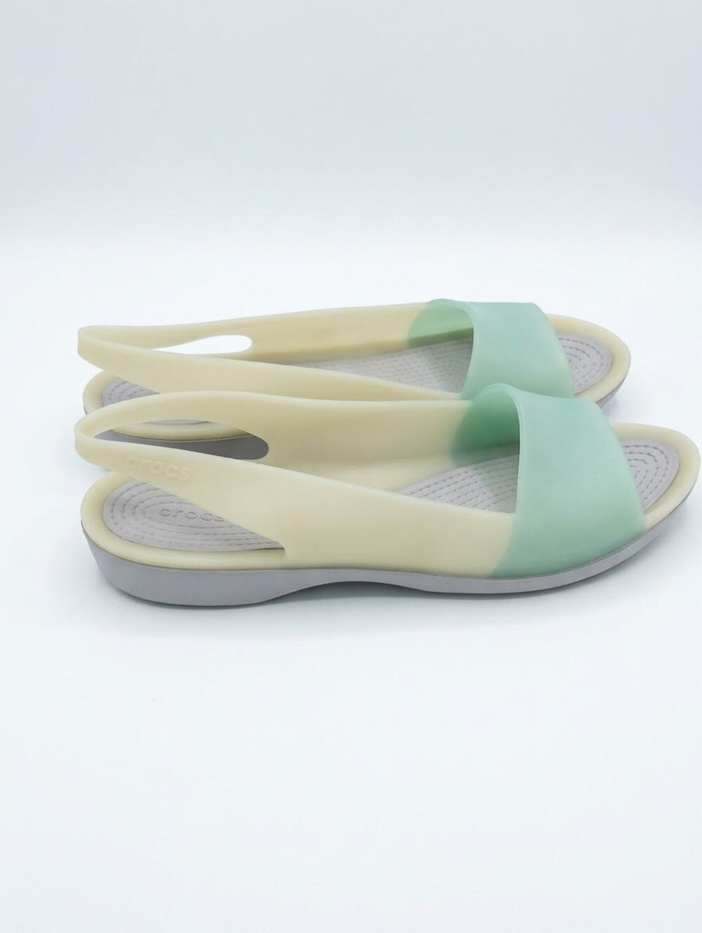 Crocs Translucent Jelly Open Toe Slingback Sandals - Women’s Size 8 NWOT Beach